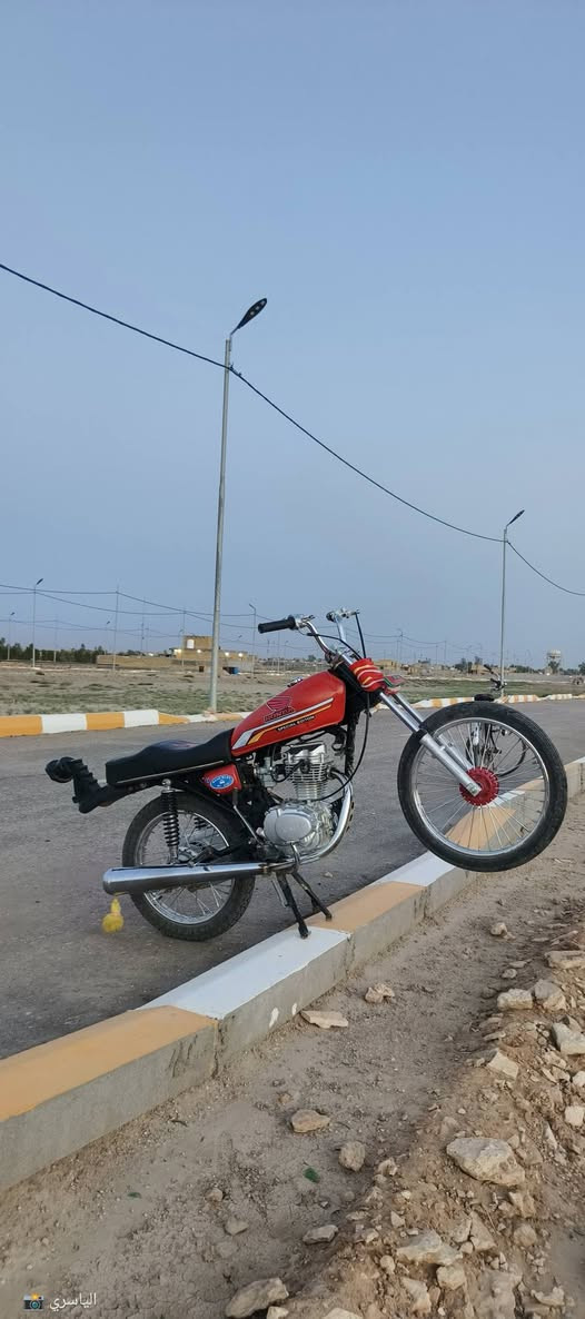 سلام عليكم نامه شلامجه 25 الاصلي دراجه مامتعوبه تطلع يوم وسبوع نايمه بس الشغلي كفاله عامه الدراجه كلك اكفلك عشاير
سعرها 650 وبيها مجال حك جيه مكاني الديوانيه قضاء البدير  والشراي بي خير ويدلل مو شراي لا تعبني ولا تخابر ما متواجد ع فيس ***********
