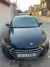 الانتره وارد موديل 17 سياره  حادثهه جملغ خلفي ومبدل قبق الجنطه  وفقط ا...