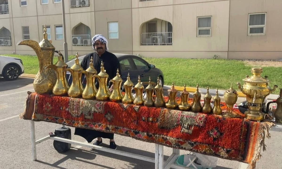 إلى اهلنا في منطقة  زيونه العزيزه
السلام عليكم ورحمه الله وبركاته
تعلن قهوة الحمودي العربيه بتوفر عرض دلال عربيه مع القهوه بكافة أنواعها مع كادر متخصص لحياء كافة المناسبات (مجالس عزاء☕️☕️افراح أعراس) وبسعار مناسبه☕️🔥☕️🔥☕️🔥
للحجز )*********** ايضا واتساب (ابو فاطمه الخزعلي☕️🌴☕️🌴☕️🌴🔥🔥🇮🇶🇮🇶
