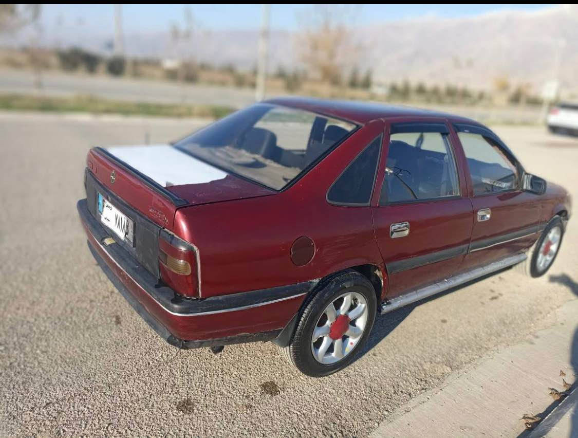 ئۆپڵ ڤیکترا مەکینە ١٨ 
ئاڕمی پلاستیک سلێمانی
مۆدێلی ١٩٩٠
دەعم و لێدراوی نیە 
سەیارەیکی زۆر پاک و جوانە پێش و دوایم تازە داگرتووە هەموشتێکی ئیش ئەکات مەزبوت 
مشتەریت پەیوەندیم پێوە بکە ***********
ڤایبەر و واتسئەپیشم هەیە
نرخی قفڵی ٢٥ وەرەقەیە السليمانية, العراق
