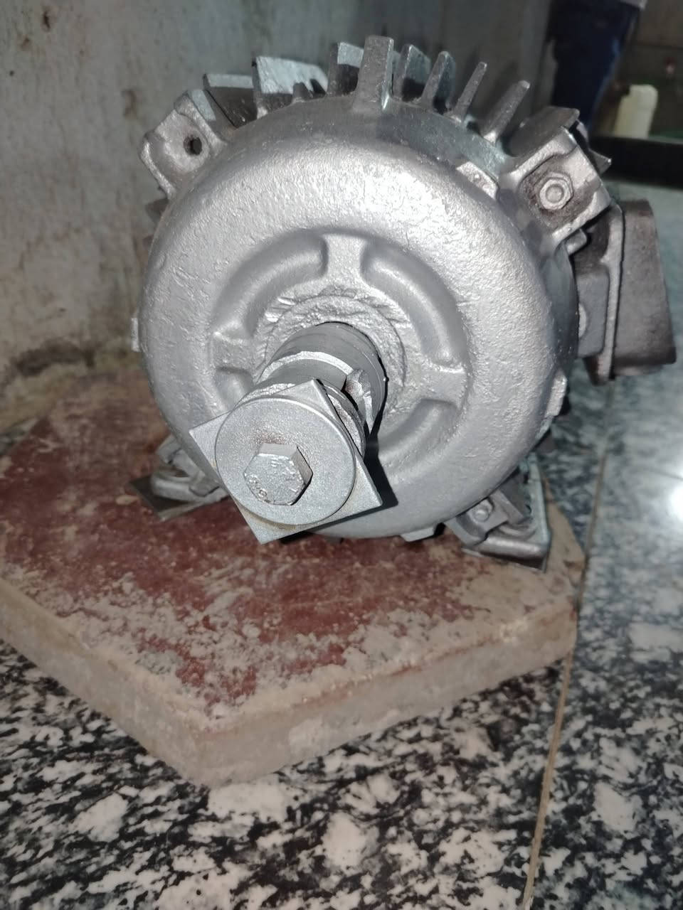 السلام عليكم
ماطور طاحونه للبيع 
المكان القرنه هور السعد حي العسكري 
السعر خاص


**إذا كنت صاحب هذا الإعلان وتريد حذفه لأي سبب، رجاءا أرسل رسالة إلى الدعم الفني**