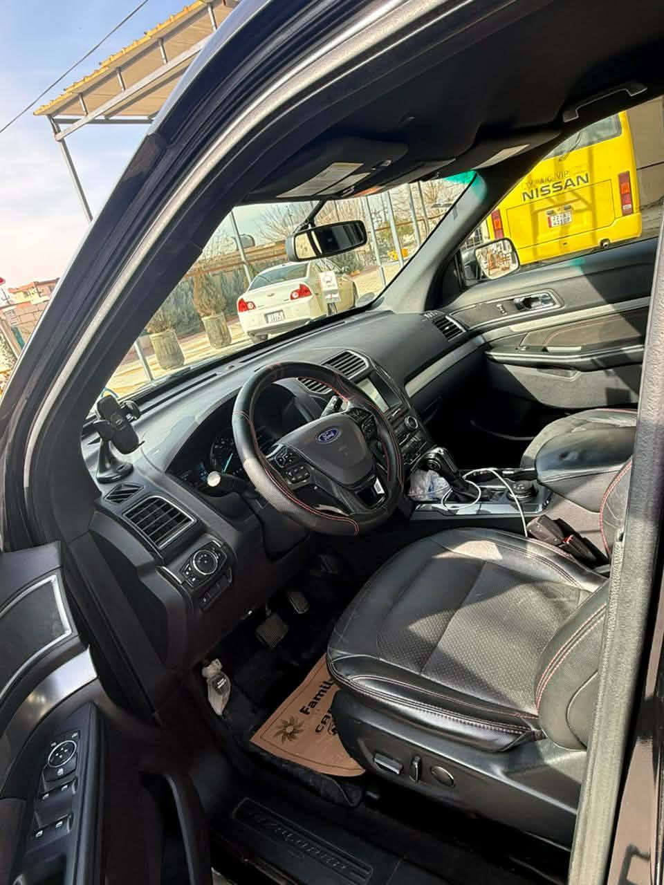 Ford Explorer 2018 XLT

دەبڵ ئەکسل 
ڕادار 
کامێرا 
شەغال 
تڕاکشن
تەحدید سورعە
سێ شاشە 
سێ ڕیز کوشن 
ناو ڕەش
لایت زینۆن و عەدەسە
کوشن هیتەر 
کوشن کارەبای 
سێ مۆدی لێخوڕین 
چوار تایەی تازەی لەسەرە

سەیارەکە فولە و تەنها سڵایت نیە 
گێرو مەکینە و ئەکسلی بەشەرت 
بۆیاخ ـ بۆنیت و چەمەلەخ بەبێ ناوگرتن بەبێ قرچ بستێک دەرگای دواوەی سەکن لەگەڵ بستێک سارد  
هیچ مەسرەفێکی نیە و ماڵی دۆستە 
تەنها84 هەزار مایڵ ڕۆشتوە .
سەنەوی و هەزەی تازەیە تا ٢٠٣١
ئەو ڕەقەمە جوانەشی لەگەڵایە 
نرخ155گەڵا مەعامەلەیەکی زۆر کەم السليمانية, العراق


**إذا كنت صاحب هذا الإعلان وتريد حذفه لأي سبب، رجاءا أرسل رسالة إلى الدعم الفني**