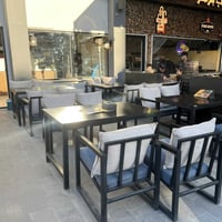 طاولات مطعم • مستعملة أشهر • طاولة ٤ كراسي