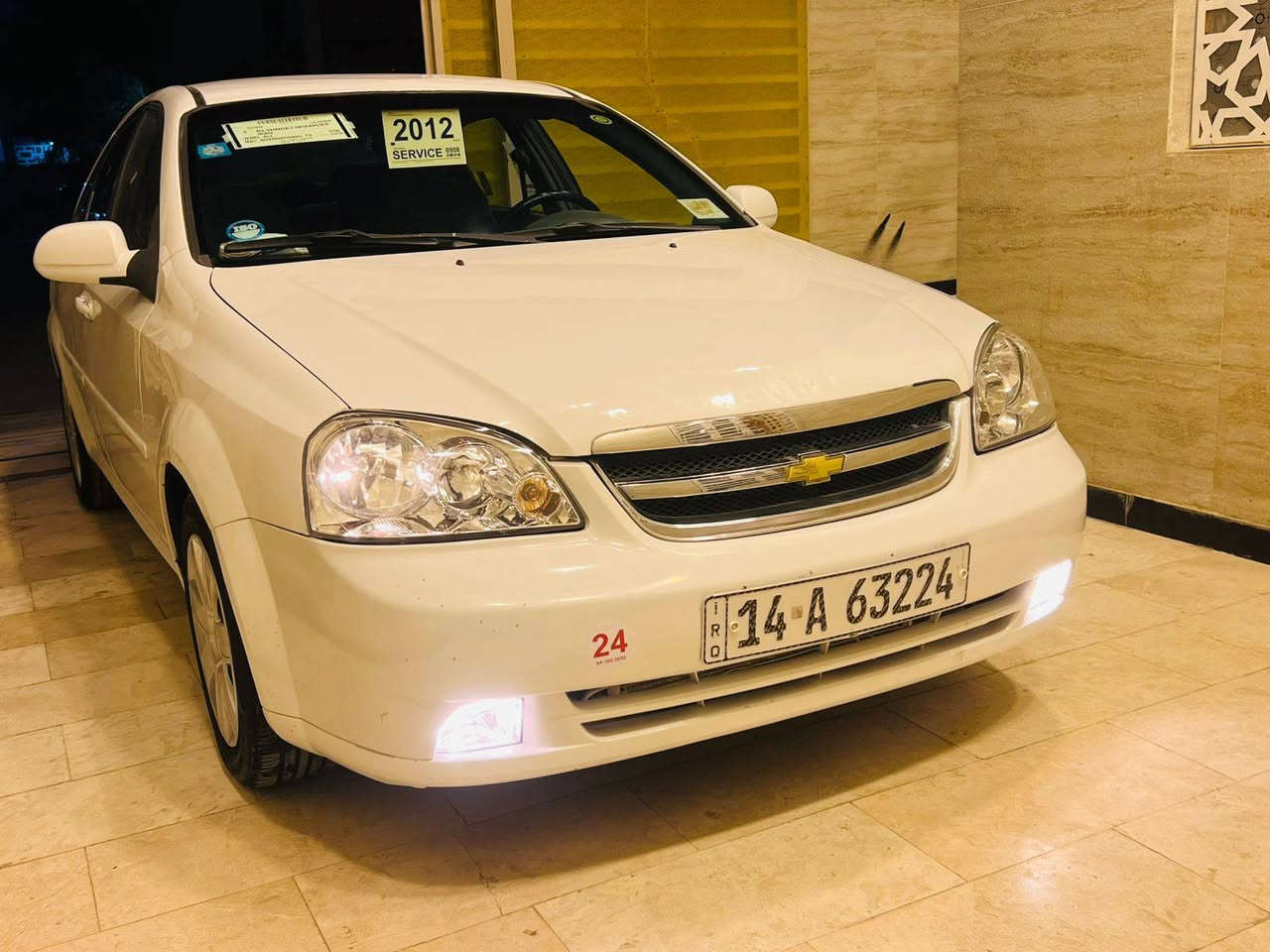 ‏سلام عليكم اوب ترى مو موديل 2012 رقم بصره رقم الجديد تحويل مباشر السياره بيه صبغ قطعتين والباقي كفاله حداديه تخم تاير مكينه كلهه جاهز السياره اي نقص مابيه كلش جديده 
مكان السياره ذي قار مركز 
السعر 78 بيه مجال 
‏الاستفسار  عل رقم ***********
