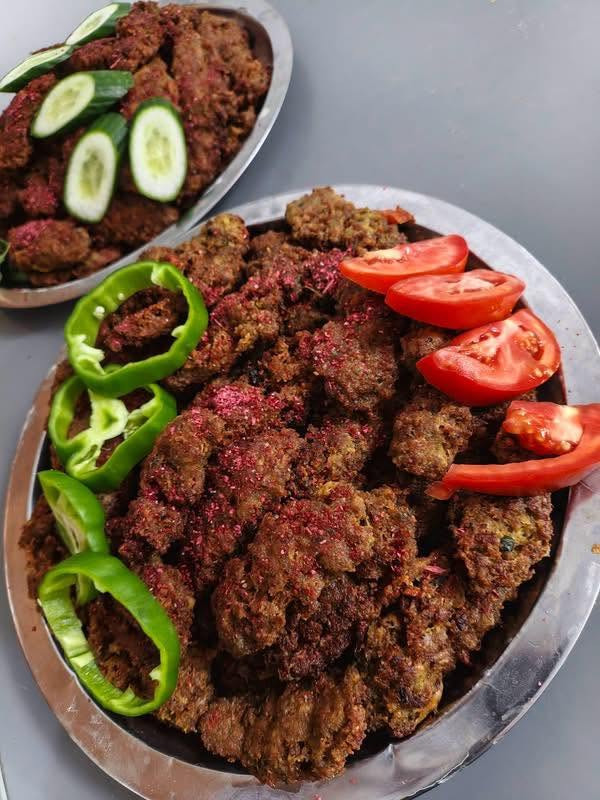 كليجه كيلو مشكل 6 الاف 
كباب عروك 35قطعة 10
تبسي دجاج صينية10الاف 
دولمة جذرية صغيره تكفي 3 اشخاص 5الاف 
برياني تكفي 4 لشخاص 10 الف

 لحم بعجين 35قطعه ب10
كبه جريش 25 قطعة ب10 لحم 
كبه تمن لحم 30قطعه ب10
مني بيتزا 25قطعه ب10
فطائر جبن 30قطعه ب10
  بورك سمبوسه  35قطعه ب10

ويوجد توصيل جميع مناطق كركوك


**إذا كنت صاحب هذا الإعلان وتريد حذفه لأي سبب، رجاءا أرسل رسالة إلى الدعم الفني**