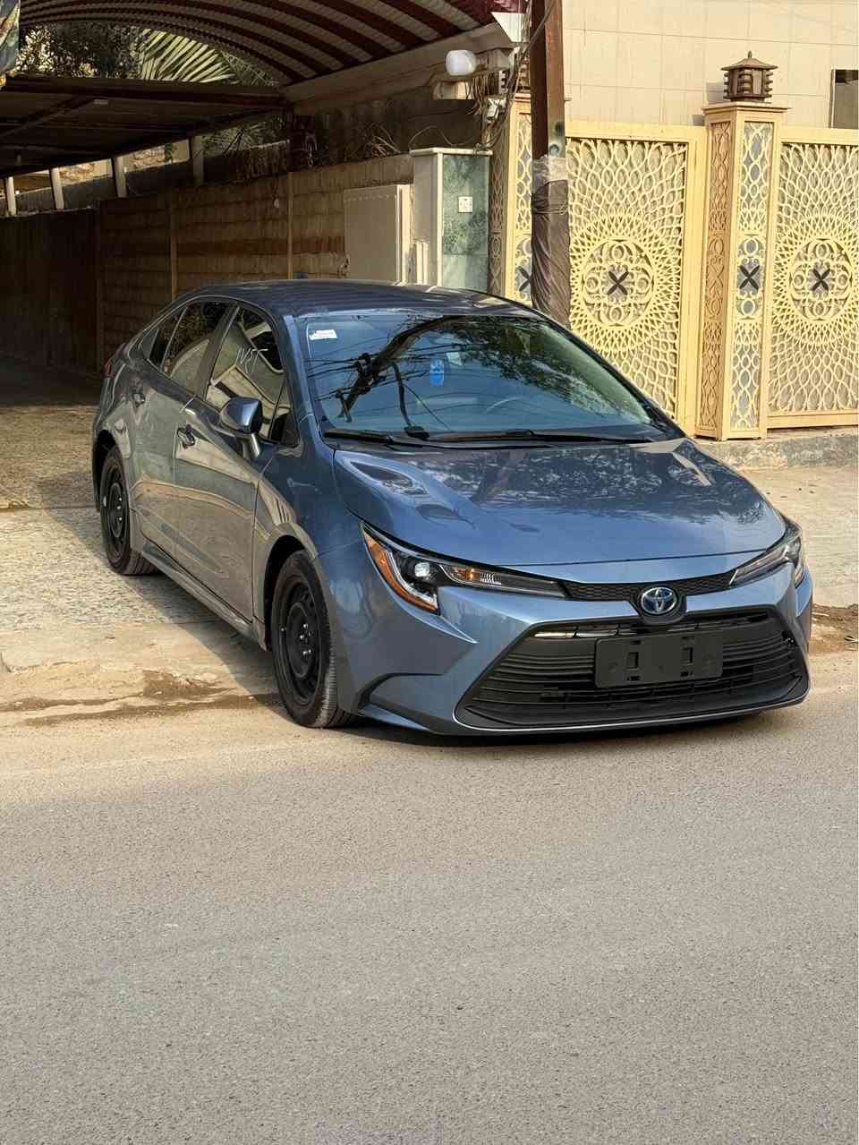 السلام عليك 
LE 2024 كورلا
قطعتين صبغ جاملغ و بنيد بدون شواصي 
بس لغد جهة اليمنه ما واصل القاعدة الدبل  راديتراتها بلاديه غاز تبريد البلادي مالتها 
الموصفات 
رادار امامي 
تثبيت مسار 
تبريد شاشه 
سايد بريك كهرباء 
اوتو هولد 
كشنات لونين 
مكينه 2000 
المسافه المقطوعه 19 ألف مايل 
بدون رقم حره تترقم جميع المحافظات 
السعر 145 و بيها مجال بسيط 
رقمي *********** Colombo, Sri Lanka
