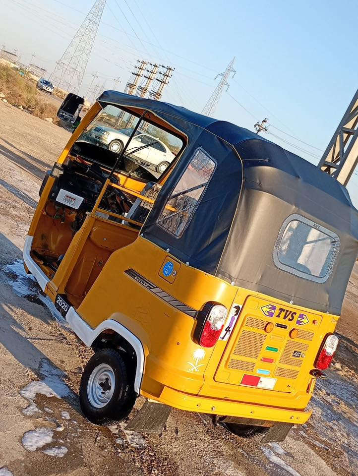 تكتك للبيع مديل 2020 بشهر 12 وراق اصوليه مفحوصه وجاهز للترقيم تكتك جاهزه من كلشي ومكفوله من الضربه مكينه21 خير من الله كهرباهيات كله شغاله جادر جديد سكنات  العنوان حي القاهرة دلفية (3200)وبيه مجال 
***********واتساب متواجد
