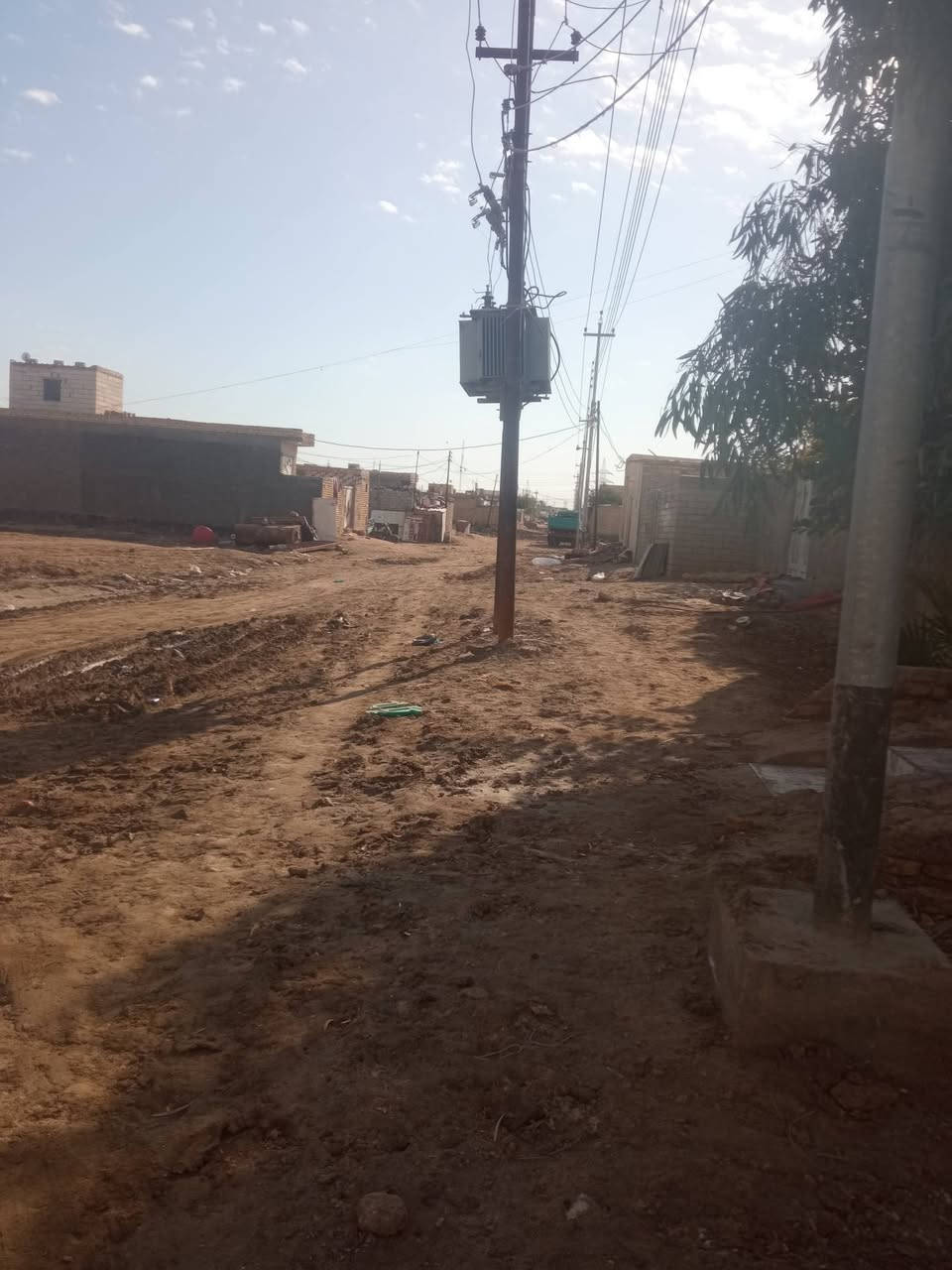 بتلو زراعى للبيع في منطقه الصخيين بي وصل مآل تطويب مساحه الارض ٢٧٥م شارع المحطه م كهرباء تبعد عن شارع العام ٥٠٠م بنص السكن السعر ٢٥ قفل (بتلو) ***********
