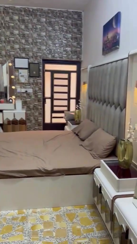 غرفه اخت الجديده نضافه ١٠٠/١٠٠اي ضرر مابيهه ٩ قطع شغل درجى اولى العنوان الدوره شارع ٦٠ الشراي ***********
