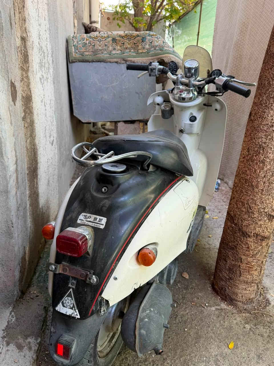 عندي عبدحليم البيع سعر 250بي مجال قليل  شراي اتصال ***********مكانها كركوك  الدراجة جاهزه مابيها اي نقص
