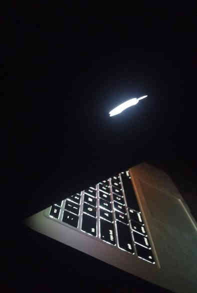 أبل ماك بوك إير لابتوب
ماك بوك إير

المواصفات:
Intel Core i5: المعالج

التخزين: 128 جيجابايت SSD من نوع

M.2 NVMe

الرام: 4 جيجابايت (قابلة للتطوير من 8 جيجابايت إلى 32 جيجابايت)

الشاشة: 13.3 بوصة

الحالة: أعلى جودة نضافه اكثر من 90٪ كلش نضيف 

الجهاز نحيف جدًا (سوبر سلم)

يشمل العرض

ماوس حقيبة شاحن

السعر: اذاشراي تعال واتساب او تليكرام  ***********
