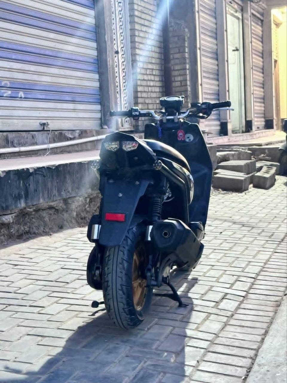 ام عيون
صالنصه رياضي ام نحله✔️ 

 بكلايت رياضي✔️ 

  مكينه رياضي✔️ 

سلف رياضي✔️ 

 بوشة 58✔️ 

 عارضه ب١٦٥٠ وبيه مجال💵💰 

(رقم صاحب الدراجه ***********) 

انتباه📵 مكلف بلنشر لا تجي تراسلني
