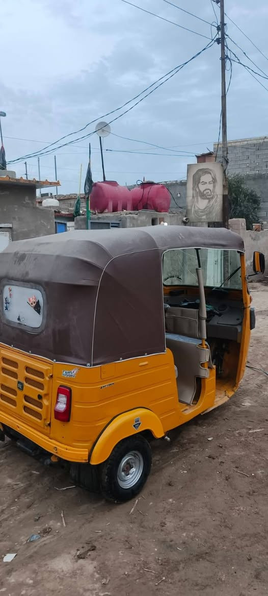 سلام عليكم تكتك 17 رقم واسط دراجه لا تنقيص لا تبخير كله جديد سعر 4 و200 وبيه  وبيه مجال الاستفسار ***********
