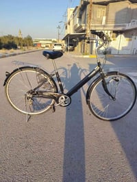 عندي باسكل بناتي حجم 27 كير وحساس نضافه 100/100للبيع شراي يتصل على هاذ...