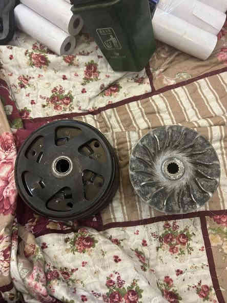 كلجات سكنس عام امامي خلفي رياضي كلش قويات الصينيه مال كلج خلفي نحاس اصلي وبيه سبرنكه 1500 ار بي ام كلجات كاملات هنه وخرزهن وفيبراتهن للبيع شرط عله الشغل السعر 150 الف مكاني بغداد حي الجامعه وتساب ***********
