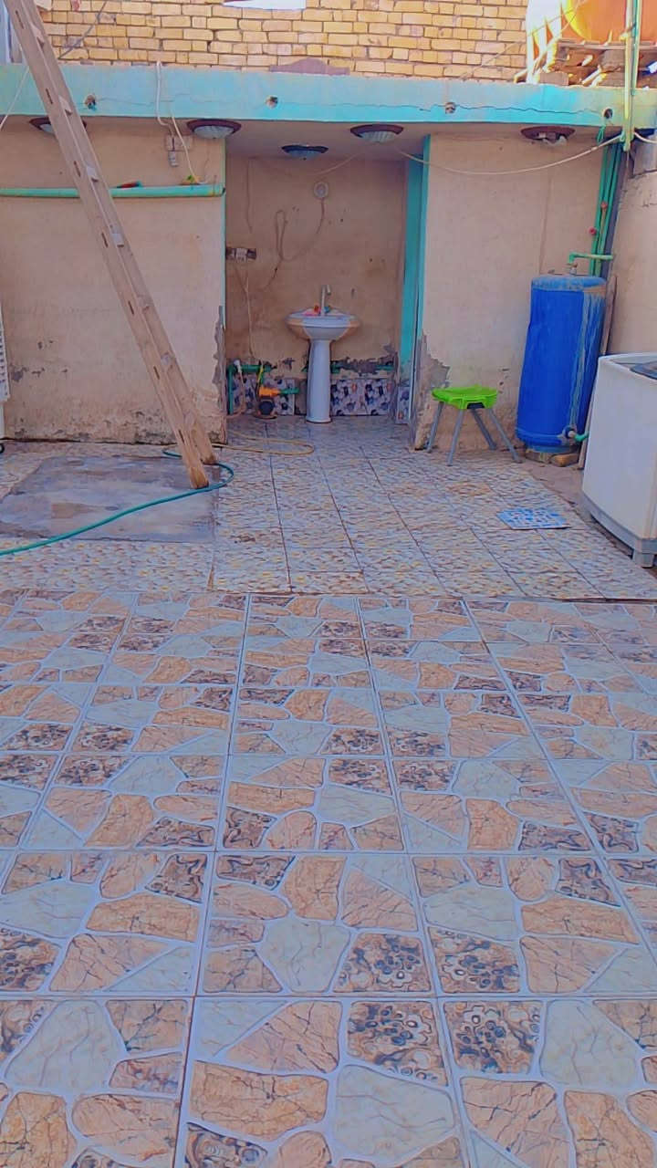 بيت اللبيع او مراوس بشارع النفط اقرب نقطة دالة مجمع حي الجوادين الطبي سعرة 26وبي مجال ***********
