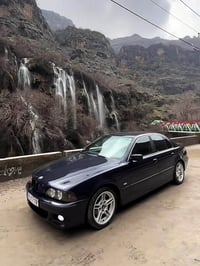 بي ام دبليو ٥٢٥ • موديل ٢٠٠٠ • ام سبورت