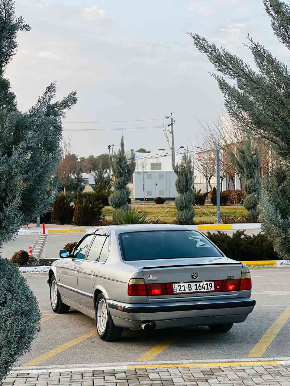 بي ام موديل 1990محرك 525بيلادي كيرمحرك شرط جام كهرباي دواخل صاج ويل حسير  تيرات جديد سنويه جديد شرط تحويل وكال سعر 53بي مجال *********** كركوك, العراق
