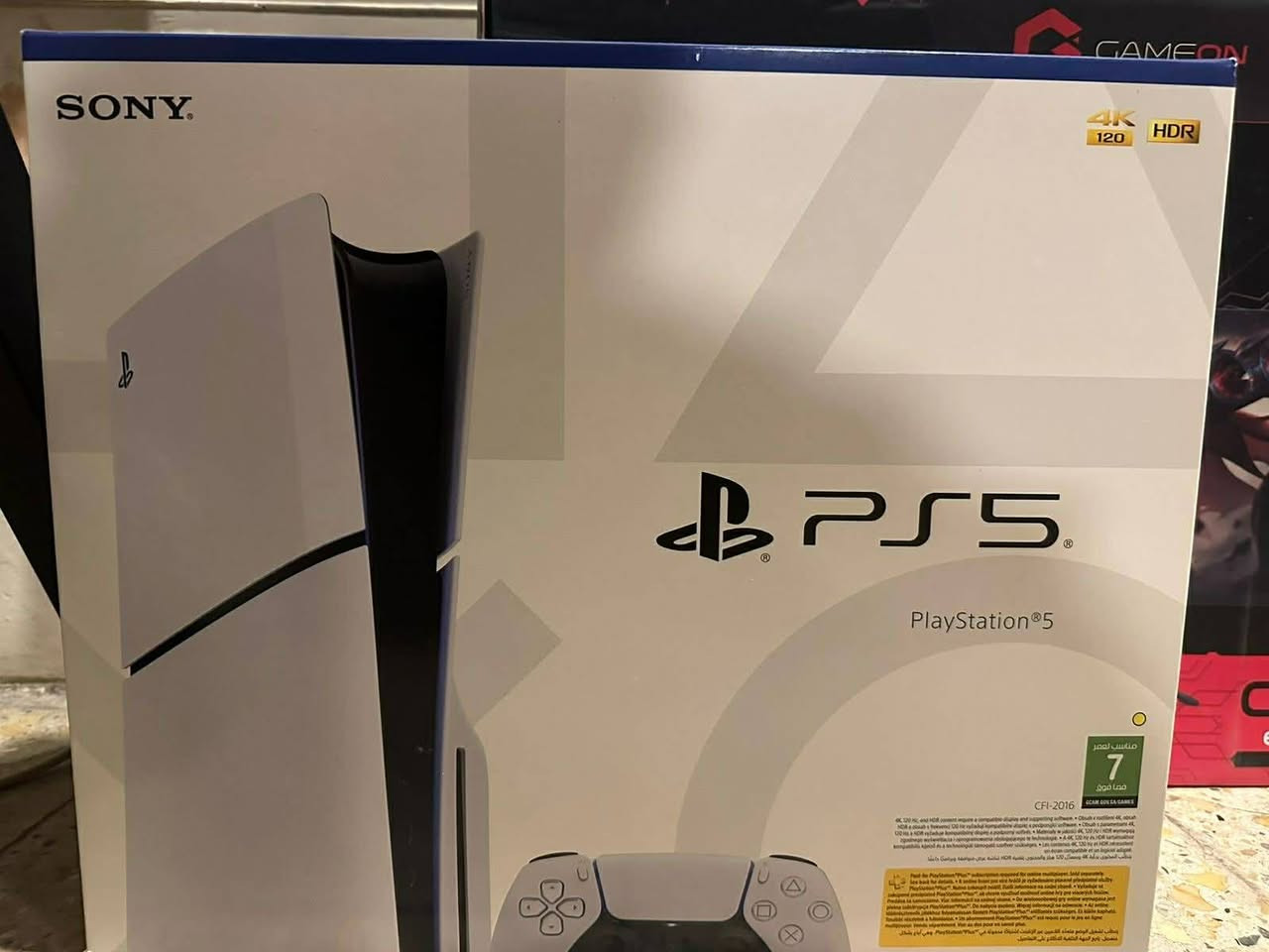 السلام عليكم للبيع بلي 5 سلم اوربي مستعمل كم يوم مستخدم فقط كم يوم النظافه مالته 100‎%‎ الجهاز بعده جديد ونضيف
الذاكره 1 تيره
الملحقات
1 ميز كيمنك 
2 شاشه كيمنك (كيم اون ) حجمها 27 فول مواصفات 
3 جوستك عدد اثنين ( اصليات ) جديدات 
4 يو بي اس  (فالكون ) مثل ما موضح بلصوره 
5 قاعده بلي وجوستكات 
السعر 1.100.000 عراقي وبي مجال شويه
التواصل مع 
***********
