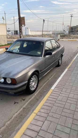 بي ام 525 موديل ٩١ 
ناقصها صبغ وبعض ترتيب البسيط 
للاستفسار اكثر ***********
فقط اتصال ، واتساب ماكو
