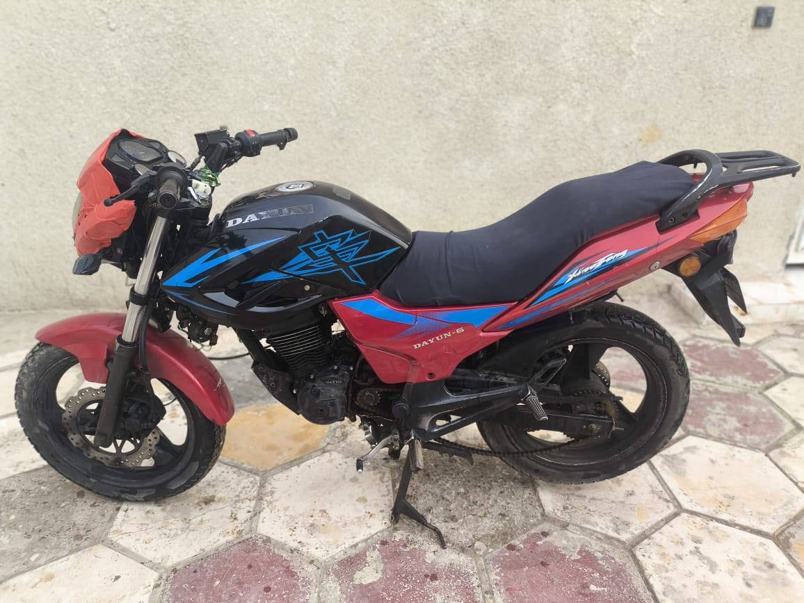 السلام عليكم
دايوان باندا / رقم وسنويه نافذه لغايه 2028 /واسط  /تحويل ثاني يوم/ موديل 2015 / مكينه لا بخار لا تنقيص خير من الله
 سعر مناسب/ مليون قفل 
للاستفسار/ ***********
