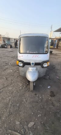 تكتك للبيع بياجو مديل 2018 اوراق مو رقم بيه مكينه مال ستوته مصبوقه بيه...