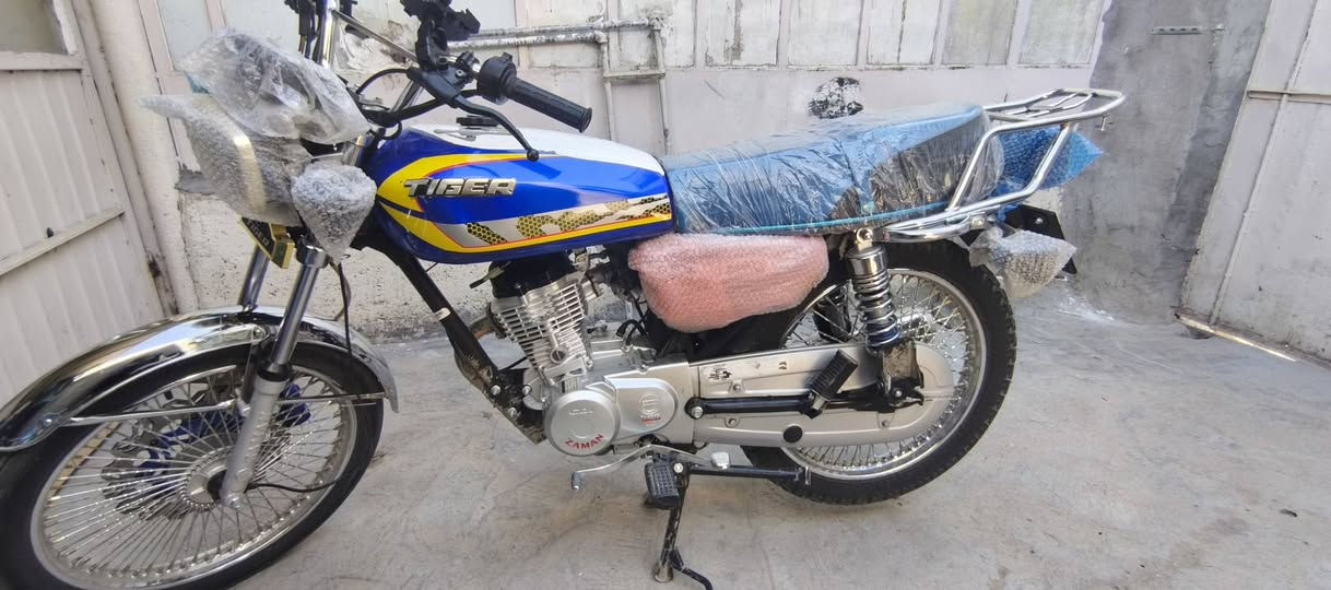 سلام عليكم دراجه للبيع تايكر موديل 25محرك كبس كل عيب مابي شلعه معدل فول كهربيات من طول ل طول شغاله كل عيب مابي شرط فحص سعره 575 الف

‭***********
