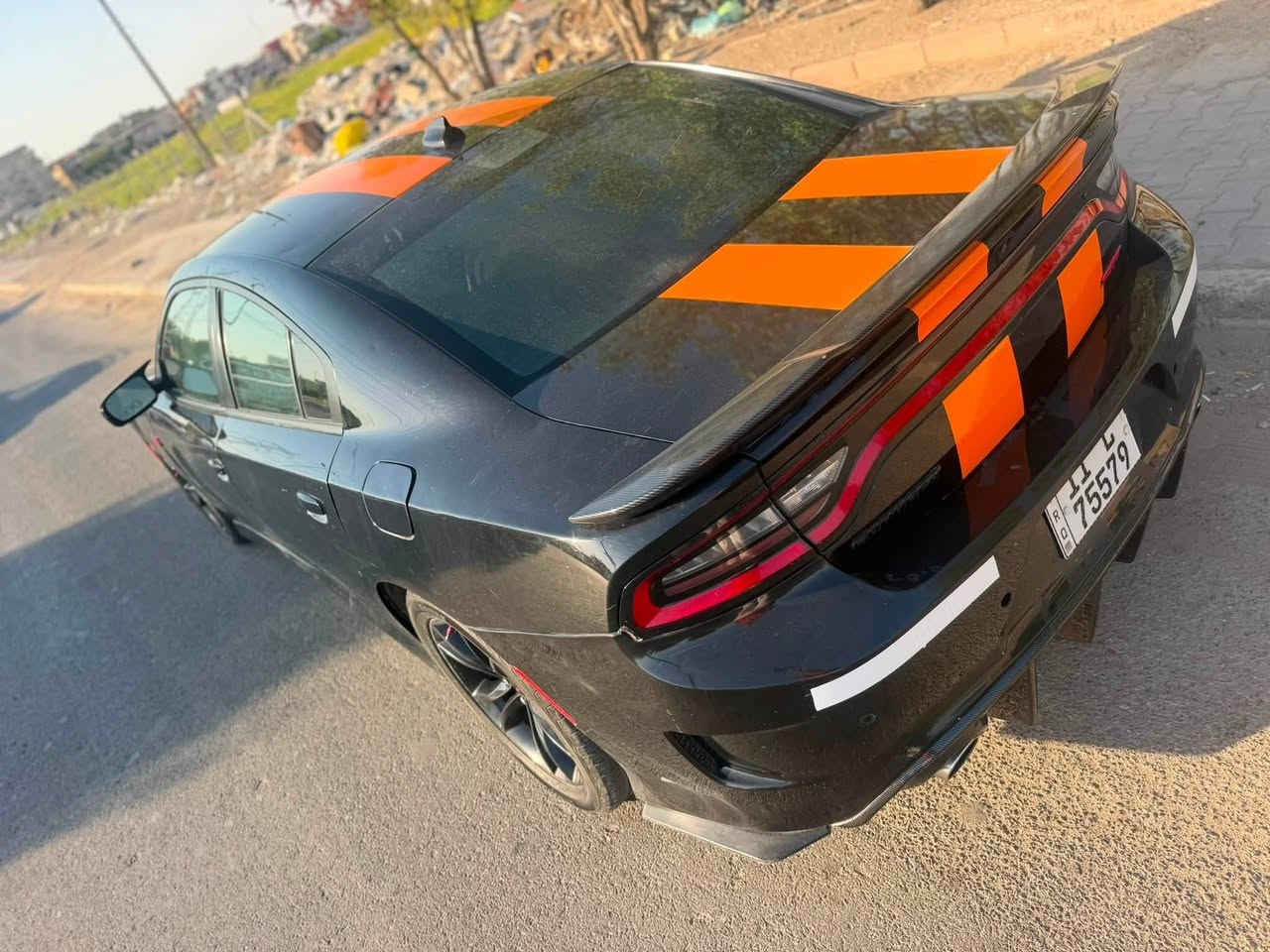رجا مو شراي لا تتصل وتواعد وتخليني ماجاوب عالم ومتجي 🌹
جارجر ارتي 19 محرك 5700 ماشيه 30 مايل حقيقي 
مصروفلها هواي وبدون نقص صور حادث وسونار بلمنشور 
ب155 ورقه قفلها سعر نهائي لان منزل من سعرها هواي 
عنوان سياره بغداد الشعله حي جوادين 
رقم بغداد باسمي *********** 
بوابات دكمه تسد صوت وتفتحه 
برمجه كامله 
منضومه لايت زنون اصليه 
وشم جديد
