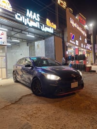 محطة للبيع مع كافة المحتويات  جملون 250 متر تقريباً و3 جكات للسيارات و...