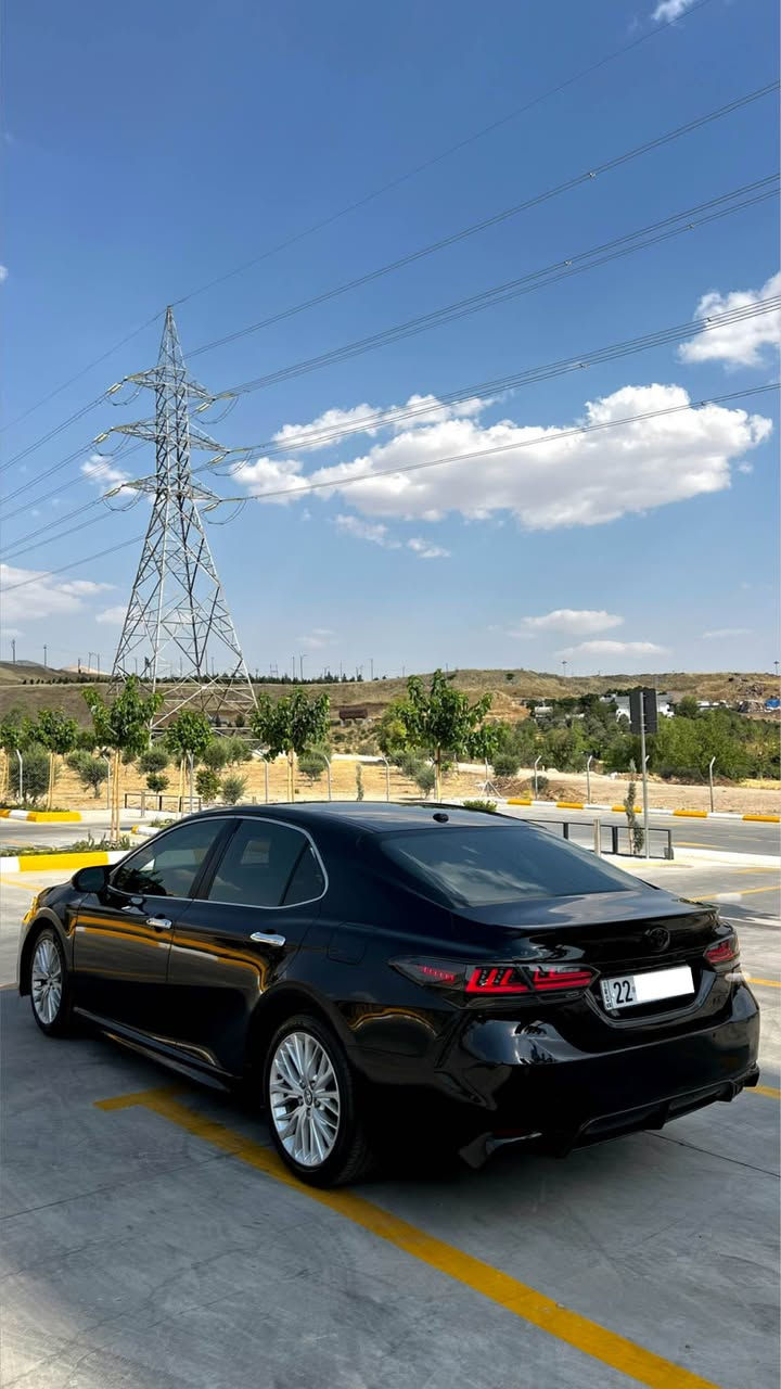 Toyota Camry SE نمونە لە جوانی ڕەشی قەتران 
کامل جوانکاری بۆ کراوە پێشی کراوە بە ٢٠٢٤ 
بەگلایت لێگزز - ویلی کامری ڕوسی تاقانەیە لە جوانی 
مواسەفاتی SE ( کوشن جلد و کارەبا - ڕادار و خەتی جادە - گێڕ سپۆرت سوکان - Carplay) 
١ پارچەی بۆیاخە بەس بۆنیت - ٢ پەڵە ساردی هەیە 
١ پەڵە pdr 
مودیل ٢٠١٨ یە ١١٢ هەزار ڕۆیشتووە 
گێڕ و مەکینەی نەکراوەتەوە بەشەرت بێ عەیبە 
ڕەقەم هەولێرە سەنەوی تا ٢٠٢٩ تازەیە 
سەیارەکە لە سلێمانی ناوشار 
نرخ: ١٦٠$ و معامەلەیەکی کەم 
سەیارەی مەعرەز نیە گۆڕینەوەش ئەکەم
*********** السليمانية, العراق
