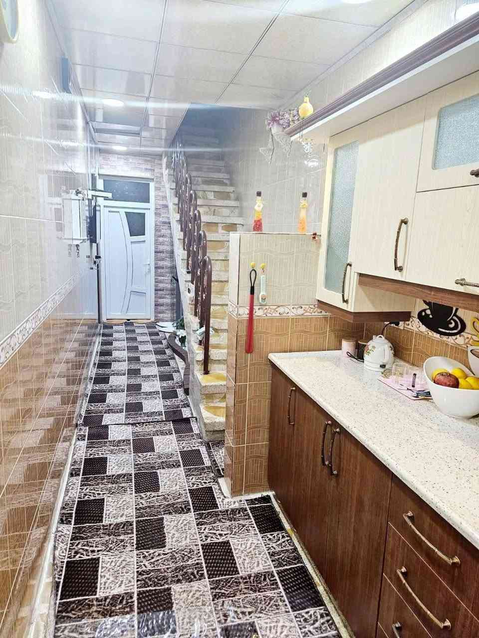 مكتب ابو شمال للعقار ✅️ دار للبيع السعر( 155 )قابل للتفاوض 

💥 الموقع . حي الصديق قرب مدرسة المبراءة 

💥 المساحة . 135 متر طابقين بناء 2014 

💥 واجه . 5 

💥 شارع .  تبليط 12 

💥 اتجاه . شروق تام . 

💥 ط 1 . غرفة نوم . هول . استقبال . مطبخ . مغاسل . كراج . 
💥  ط2 . غرفتين نوم . هول . مغاسل . بيتونه 
 
موقع المكتب حي السكر قرب جامع الصفا والمروة 
***********
***********
***********
