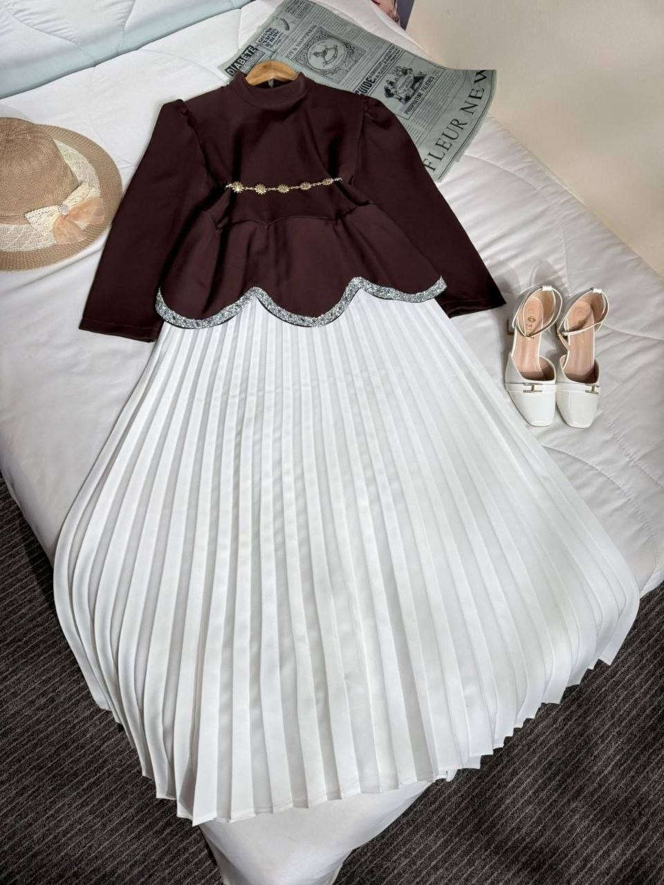فستان ملكي لجميع المناسبات ❤‍🩹
السعر 30  الف فقط
خامة هوريم دابل تركي
38-40-42-44-46-48


**إذا كنت صاحب هذا الإعلان وتريد حذفه لأي سبب، رجاءا أرسل رسالة إلى الدعم الفني**