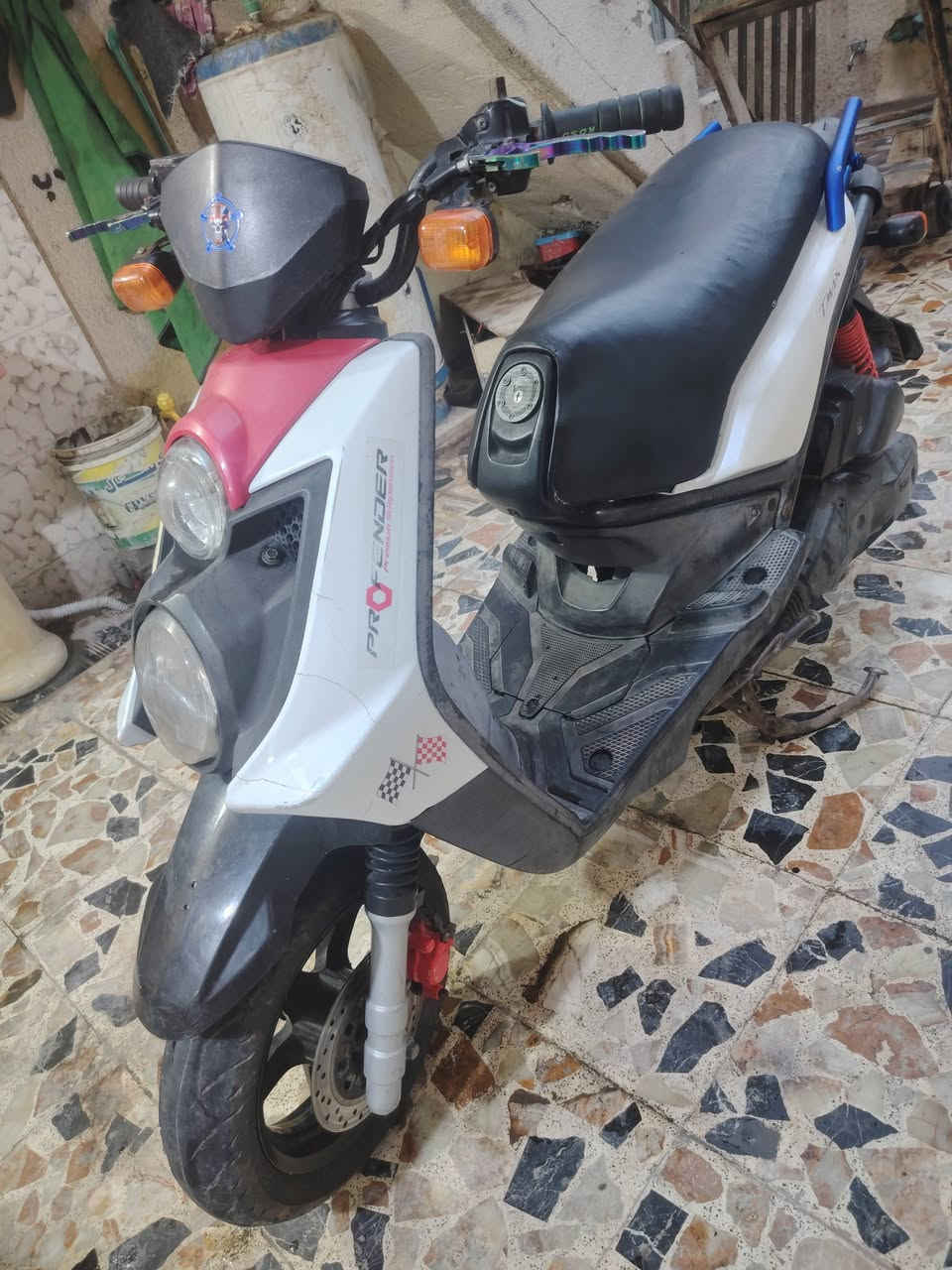 لبيع سكنس جبلي تخبل دراجة اي نقص مابية تخبل كفراتة مختمة سعرها ٩٥٠الف شراي يخابر خادم ***********
