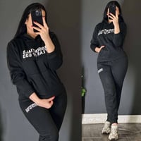ملابس • للبيع