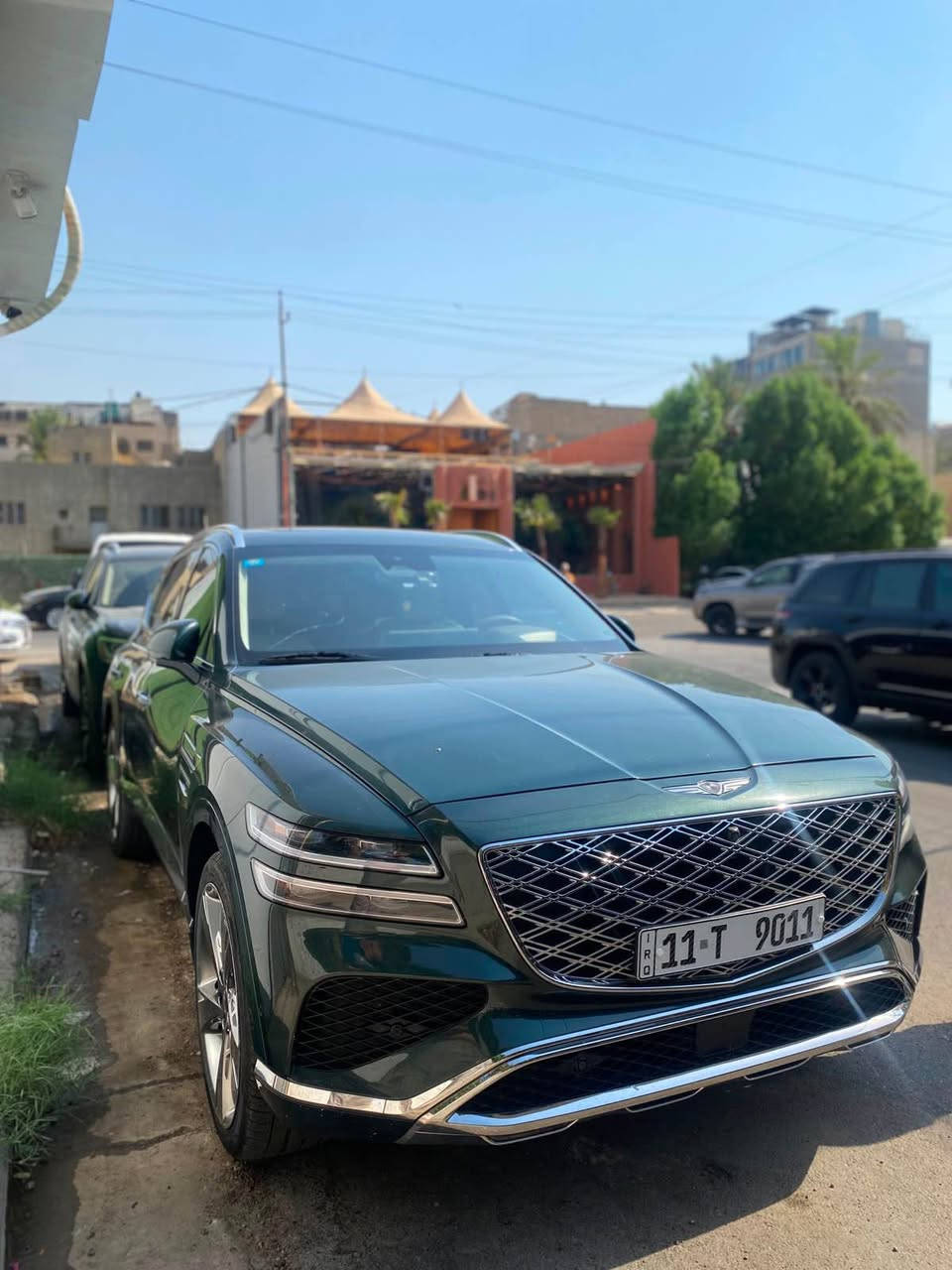 Genesis GV80 2022
الفئه بريستيج اعلى فئه فول الفول 
4 راكب 
5 كامرات -داتا شو -كامره 360
بيبان شفط 
شعار Genesis ترحيب جانبي
كشنات تدفئه تبريد امامي خلفي + مساج 
6 سلندر 
داخل لون ابيض 
بصمه سياره 6 دكم 
رادار 360
وقوف ذاتي + قياده اليه + تحديد مسار 
رقم مميز 4 ارقام بغداد 

KMUHCESC7NU099590

السعر 36000$ وبيها مجال 

مكان السياره الداوودي او اليرموك 
*********** بغداد, العراق
