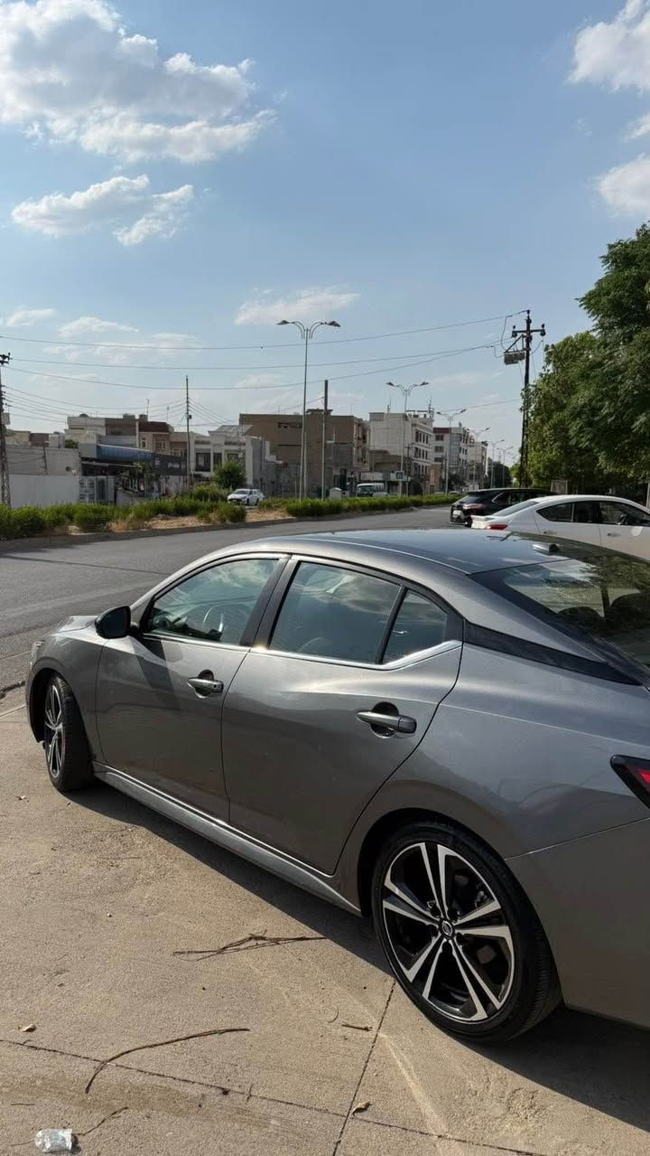 نيسان سينترا ٢٠٢٢ بئ سبوغ تەنها یەک پارچەی بە  بيلادي گؤراوه كەميك تەعديلي هەیە 
٧٠ كيلؤمتر رؤيشتوه 
*********** أربيل, العراق
