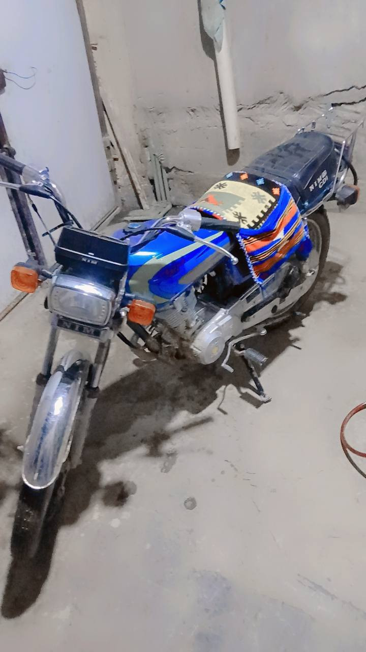 سلام عليكم من رخصت مدير الكروب متاح اربع كير أوراق اسكنر موديل 25 برغي واحد مامفتوح مامتواجد عل فيس هذا رقمي ***********
