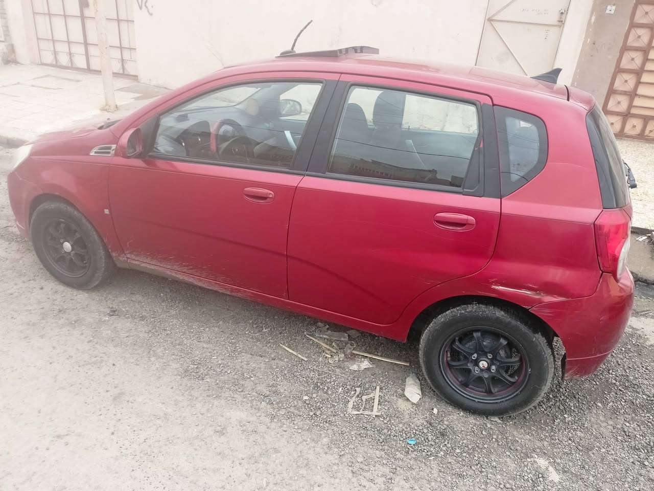 سياره اللبيع افيو 2009 رقم نينوئ  رعيها شرعي بل موصل 45بيها مجال ***********
