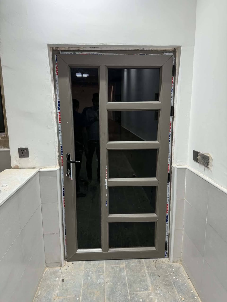 ​معمل بركات الرضا (ع) للألمنيوم والـ PVC 🏠
بوابتك للجودة والإتقان في النجف الأشرف! نوفر لكم أفضل الحلول العصرية لمنزل متكامل وبأعلى المواصفات.

​🛠️ خدماتنا وأصنافنا المتوفرة:

​🚪 أبواب PVC: عزل تام للرطوبة والصوت بتصاميم أنيقة.

​🚪 أبواب ألمنيوم: متانة عالية ومقاومة للظروف الجوية.

​🪟 شبابيك: أنظمة عزل حراري وغبار متطورة.

​🪜 محجر درج: تصاميم تجمع بين الأمان والجمالية.

​🍽️ كاونترات: مطابخ عصرية بتنفيذ دقيق حسب الطلب.

​📌 لماذا نحن؟

دقة في القياس، نظافة في الفنش، وسرعة في التنفيذ.

​📍 العنوان: النجف الأشرف - حي العسكري - شارع السبيس.

📞 للحجز والاستفسار: ***********
