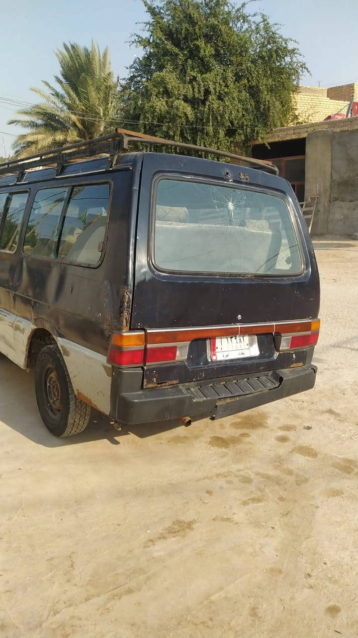 السلام عليكم للبيع كيا بسته موديل 94رقم بغداد الماني تريد تحول تريد وكاله مصفره من كلشي وصل خط بحث مكينه على سحك كير اكسن حداديه دوشمه جديده تخم تاير كهربائيه كل شغال سياره جاهزه كبل الشارع مل جناي مكان بابل قضاء القاسم سعر 25بيه مجال رقم الهاتف ***********
