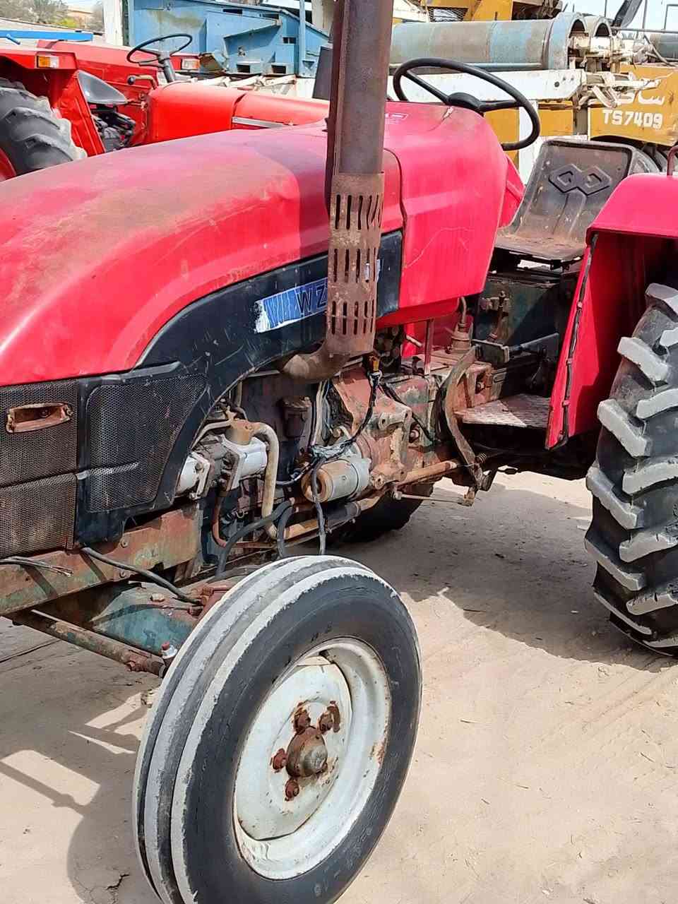 كابوته موديل 12صيني فاتون للبيع
المكينه جاهز وراها فدان فقط السعر 3 مليون ونص وبيها مجال للعنوان بابل الاسكندريه ت ***********
