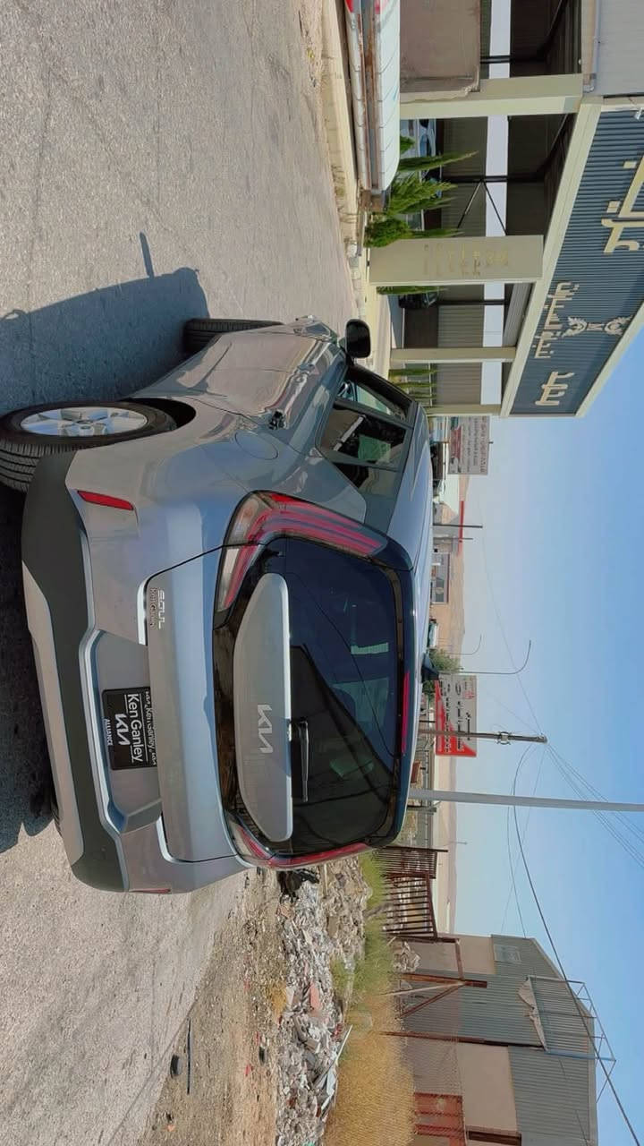 السلام عليكم
كيا صول 

موديل 2025 

سياره شغاله ماشيه

مواصفات LX

ويل كب 

محرك 2000 دوش 

سياره موجوده بل الحره 

شاصي كفاله 

لغد كفاله 

السعر 90 بل الحره 

السعر واصل بغداد منفيس بسمك على وضعها 117 ورقه 

رقم هاتف ***********
