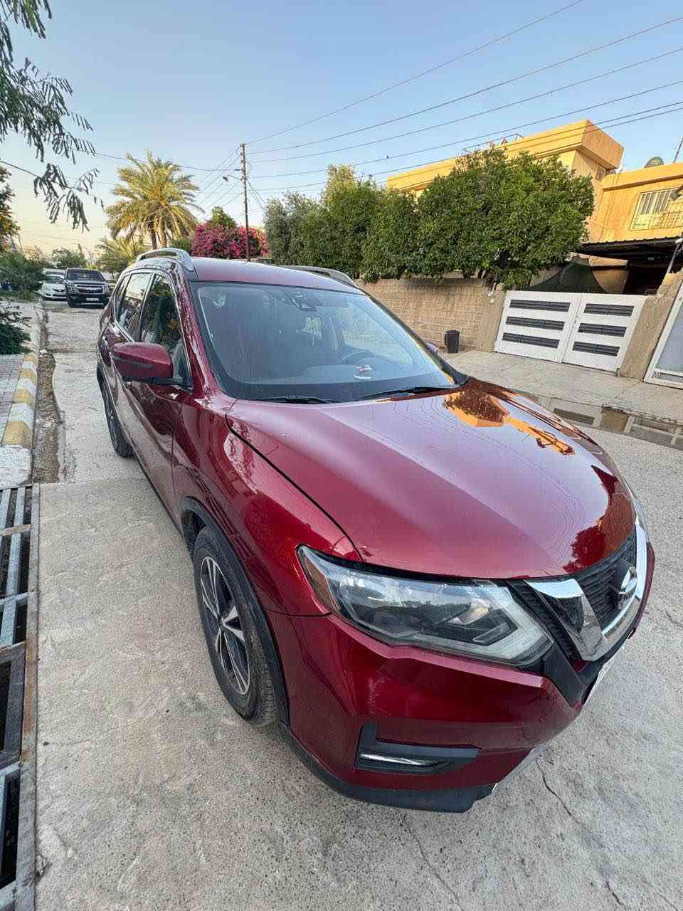 نيسان روج 19 s  كلش جديده ونضيفه مليانه موصفات كشنات وستير تدفئه وضعيات كشن كله كهربائي ربع ماتريد مصرف 
بيها قطعه واحده فقط جاملغ امامي تجاري ماشيه 50 بطاقه بانزين وياها محرك جبير المرغوب بطاقه بانزين وياها 
مكان السياره كركوك ورقمها كركوك تحويل ثاني يوم سعرها 165 
*********** كركوك, العراق
