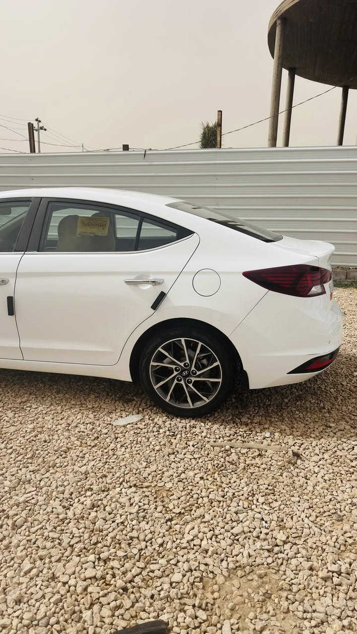 النترا موديل 20  خليجي  للبيع فول مواصفات 
كفاله عامه ماعدا بارد قليل بالبنيد 
ترحيب جنطة ذكية بصمة حساس امامي خلفي كامرة امامي خلفي نيكل فتحة محرك 2000السعر 158وبيه مجال 
العنوان النجف / المناذرة / الحيرة 
***********
