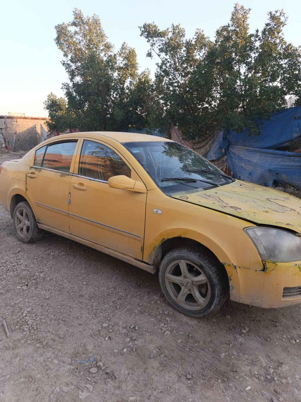 السلام عليكم اني مكلف بالنشر للبيع شيري أي فايف موديل ٢٠١٣  بسم راعيها سنويتها لل 2031مصفر هيئة وغرامات رقم بابل الإنكليزي ورقمها مميز محورة كير ومكينة مال كورلا تبريد بيها بس رادله غاز  دواخل حلوة عداد ليزري تحكم مري جام الأمامي أوتو السعر 27 وبيها مجال المكان بابل  قرب المرور ***********
