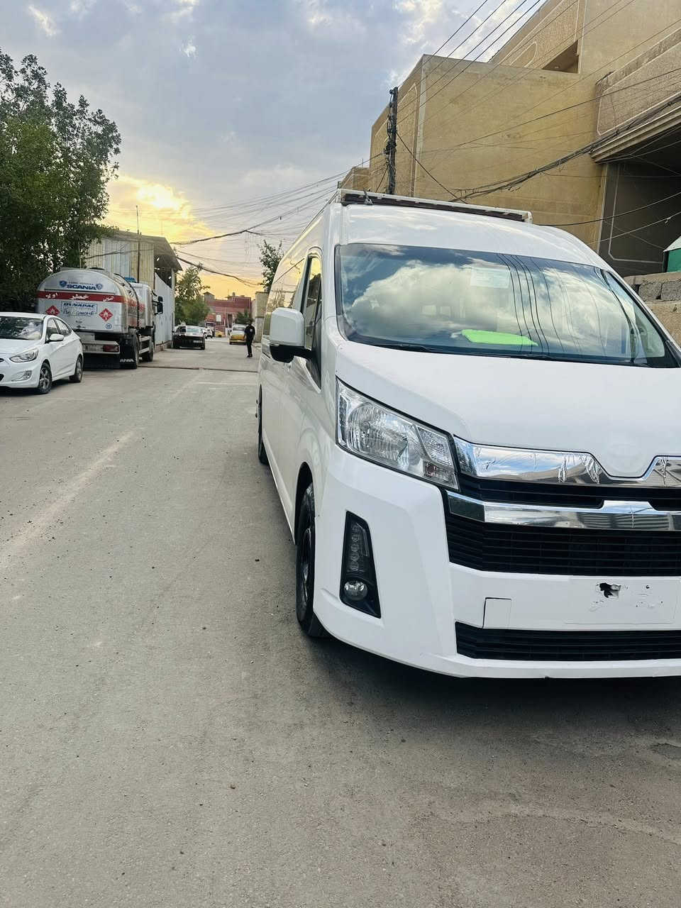 هايسه موديل ٢٠ 
رقم بغداد انكليزي
سياره كامله من تقويه ڤانات
من مرواح اضافيه
١٥ راكب 
درع سيابايه
تانكي اضافي 
سياره كامله 
بيه صبغ واضح عندك بالسونر
السعر ٣٧٠$
***********
