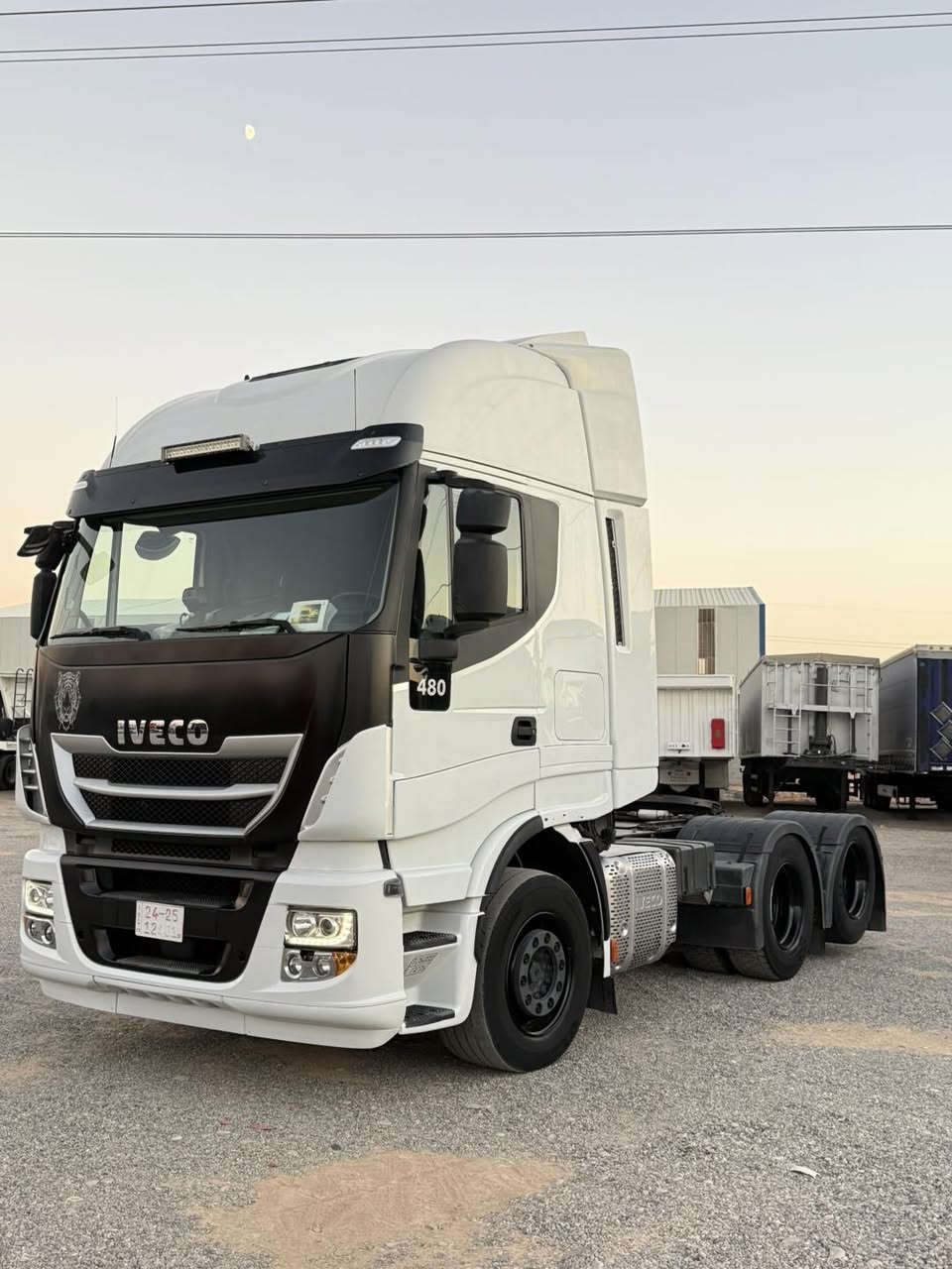 نوع :افيكو راس تريله بلادي سحال دبل تاير دبل قماره  عالي سبرينك امامي
موديل:2016✅ 
حجم :480 ✅
لون :   ابيض  ✅
مواصفات: هاف تبريد ثلاجه حساس كاميرا كاسحه ريموت روبستون لاسيكي دبل منامي برده كهرباء
گير : أوتوماتيك 
رقم : كاتي
سعر: 285$ شدتين وخمسة وثمانون ورقة دولار /28500$
العنوان: معرض به لين في اربيل قوشتبه شارع العام 
*********** بەڵێن  / أبو علي 
***********

رجاءً عدم الاتصال  بعد ساعة 🕙 🔟 عشرة لليل

موقع جديد معرض به لين اربيل قوشتبه مدينه المعارض الأول معرض على الأيسار 
موقع معرض https://maps.app.goo.gl/11RXL3FxQzCXFYZL8?g_st=iw
