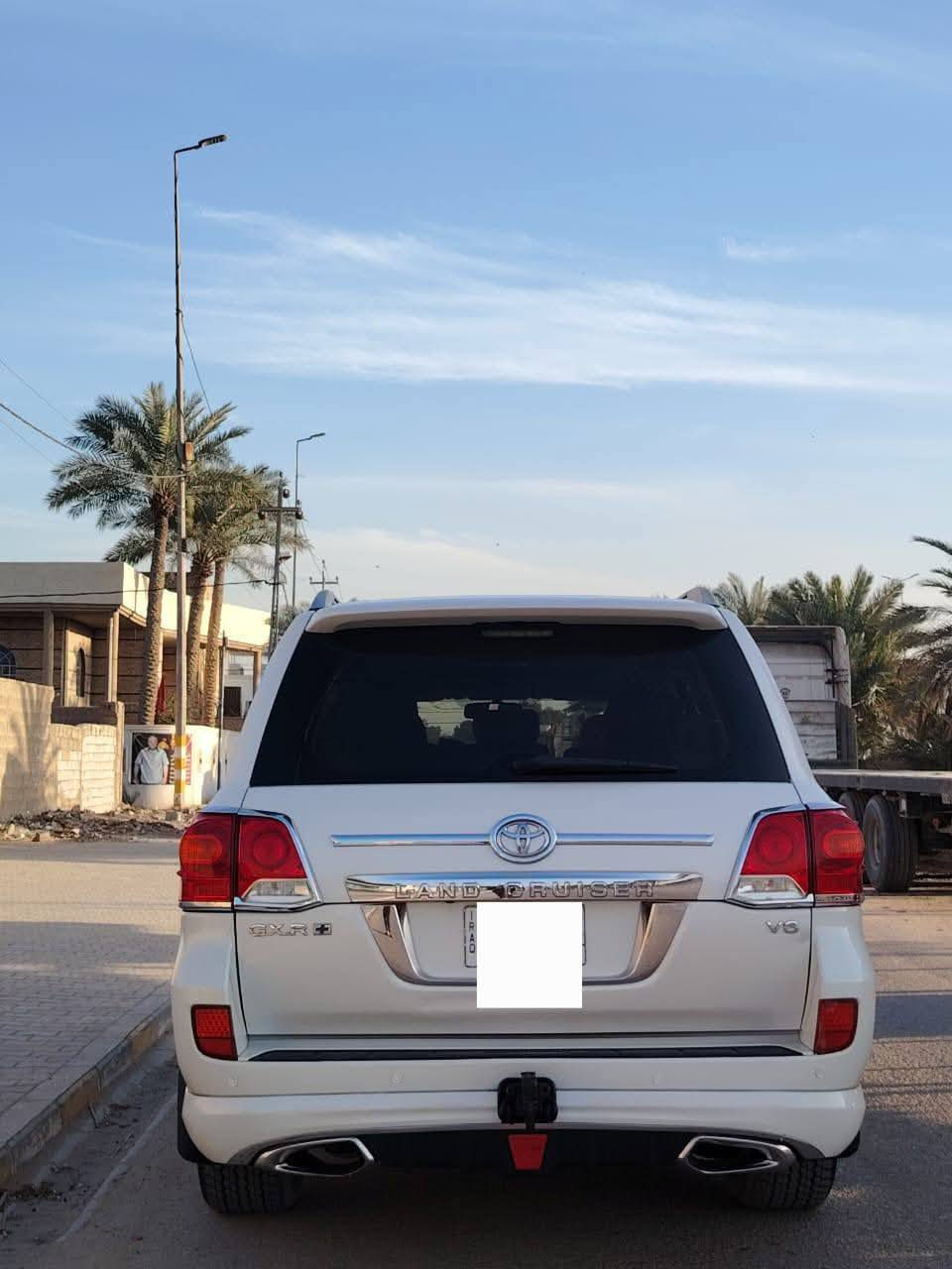 لاندكروز  2012 كفاله عامه مكفوله من الصبغ والتبديل
GX-R

المواصفات 

فتحة 

بصمه 

كشنات كهرباء 

كشنات جلد 

داخل قرميدي 

تحكم ستيرن 

صاجات 

 3 قطع تبريد 

 7 راكب 

حساسات امامية + خلفية 

لايت زنون 
بلوجكتور 
زراك لايت 
لد امامي 
هوك سحب 
فور ويل 4x4

المكينة 6 سلندر 

 
مري شفط كهرباء 
اشاير بالمري
دوسات 
ويل كب كروم
نيكلات 
ويل كب كروم 
بصمة عدد 2 
رقم بغداد 

ملاحظة:  السيارة بيها بارد شبر جاملغ أمامي الأيمن بدون صبغ 

((السيارة جديدة جداً بدون اي نقص تخم تاير جديد صدر جديد بدون اي ملاحظات)) السياره بسمي 

السعر 4  وبيها  مجال 

: النجف شارع السلام غري 
للاستفسار
***********الشراي يتصل
