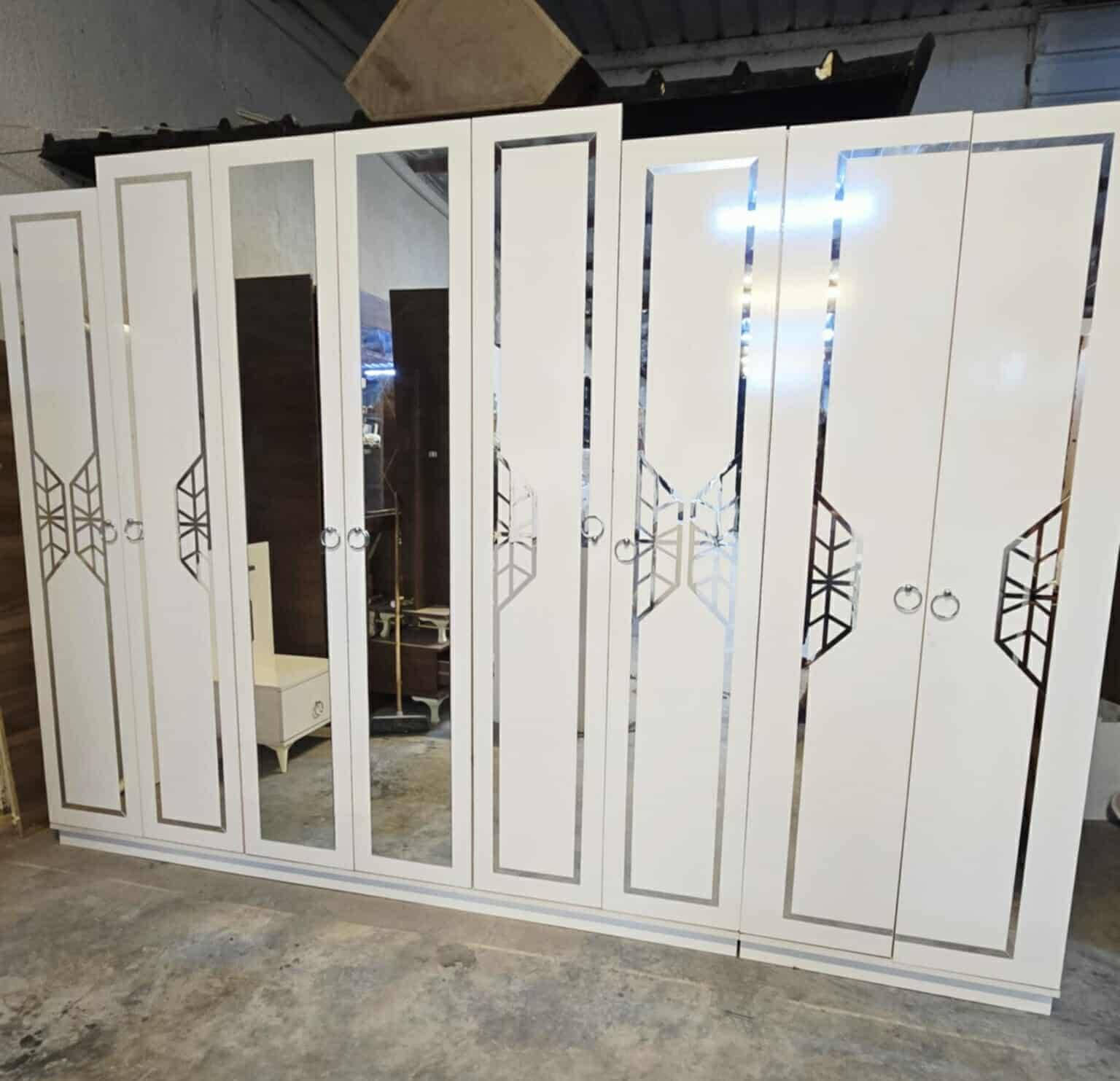 غرفة نوم مستعملة🇹🇷
موديل حديث 👌
 نضافة90 ٪💯
عدد القطع / 9 💥
سريره /مخزن 📥
شازلون /مخزن 📥
قماش /وتر بروف أصلي 💥
نضام / أبواب🚪
بيه كنتور طفل اضافي بابين 🍃
سعرها /850 قفل 💸
شد ونقل داخل بغداد مجاني🚛
يوجود توصيل محافضات 🚛


**إذا كنت صاحب هذا الإعلان وتريد حذفه لأي سبب، رجاءا أرسل رسالة إلى الدعم الفني**