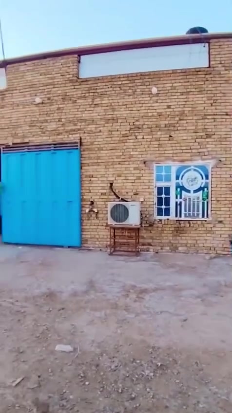دونم مع قاعه منظومة ارو وبيت بناء حديث الاتصال على الرقم +964 776 716 7601... ***********
